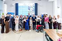 Zdjęcie grupowe laureatek, nominowanych i uczestników Plebiscytu.