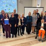 Zdjęcie grupowe uczestników konferencji.